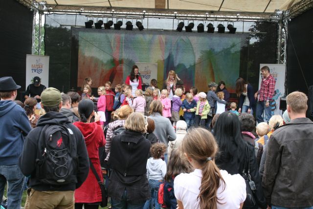 gal/2011/2011 Gruga - Tag des Kindes/2011 Saitentwist Gruga Tag des Kindes 31.07 015.JPG